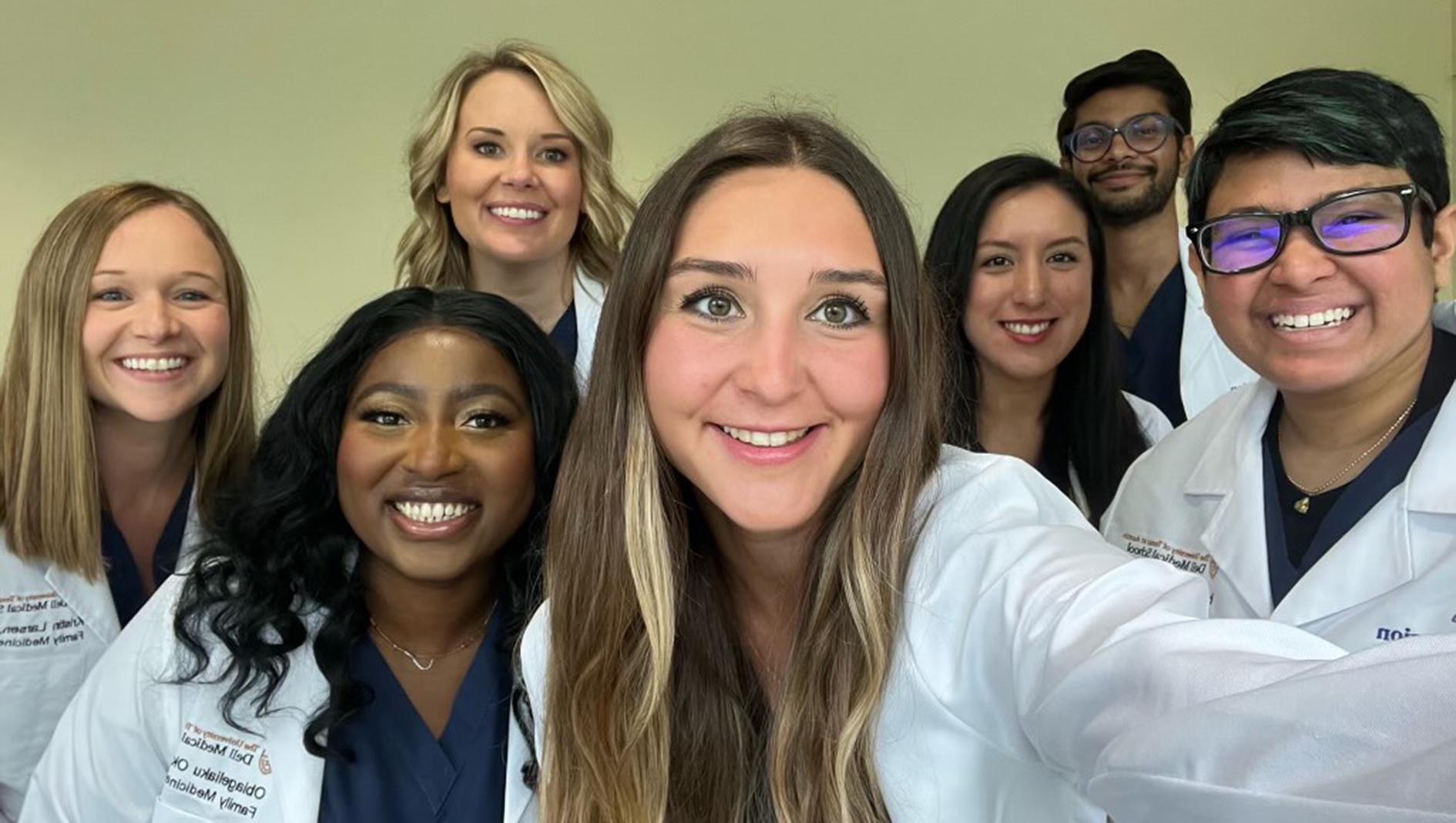 Selfie of the family medicine residency Class of 2026.